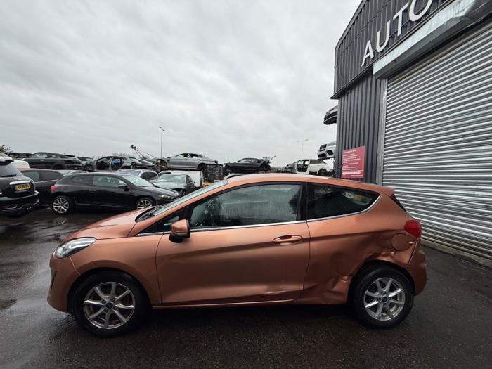 Ford Fiesta 7 1.1 Ti-VCT 12V 85 Salvage vehicle (2018, Metallic, Brass, Brown)