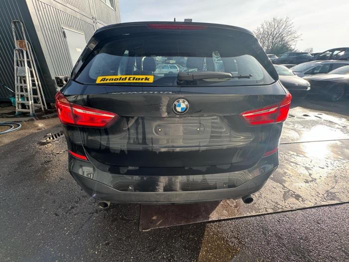 BMW X1 xDrive 20d 2.0 16V Salvage vehicle (2017, Metallic, Black)