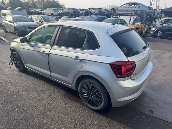 Volkswagen Polo VI 1.0 MPI 12V Salvage vehicle (2020, Gray)