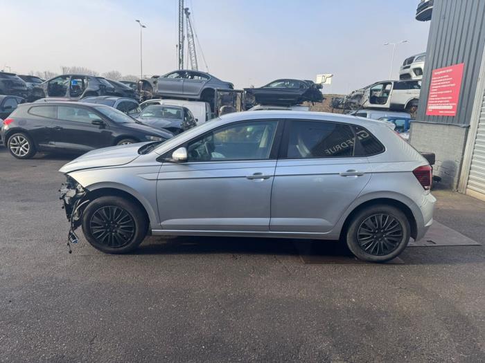 Volkswagen Polo VI 1.0 MPI 12V Salvage vehicle (2020, Gray)