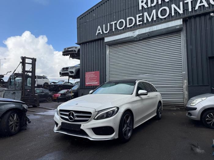 Mercedes C Estate C-180 1.6 16V BlueEfficiency Épave (2017, Métallisé, Léger, Blanc)