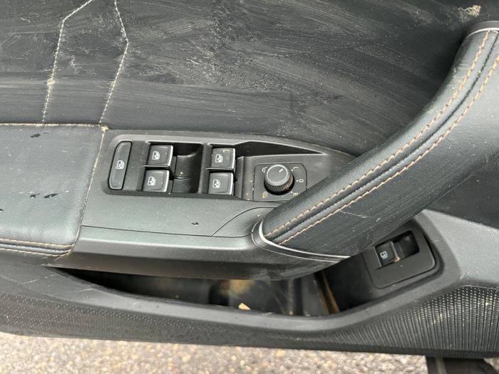 Cupra Formentor 1.4 e-Hybrid 16V Épave (2022, Blanc)