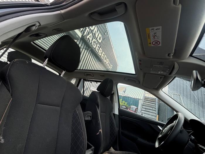 Skoda Kamiq 1.0 TSI 12V Schrottauto (2020, Dunkel, Silbergrau, Mausgrau)