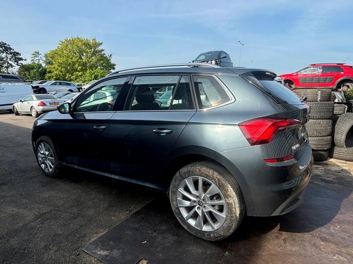 Skoda Kamiq 1.0 TSI 12V Schrottauto (2020, Dunkel, Silbergrau, Mausgrau)