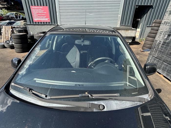 Hyundai i20 1.2i 16V Skrotfordon (2010, ZWART)