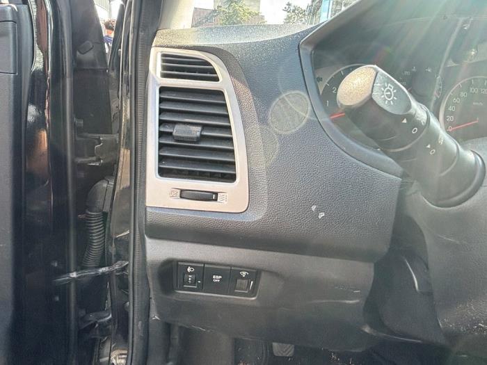 Hyundai i20 1.2i 16V Skrotfordon (2010, ZWART)