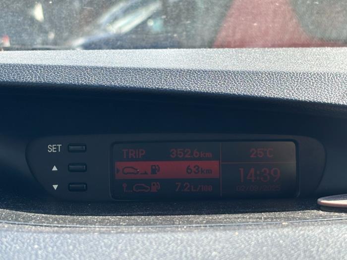 Hyundai i20 1.2i 16V Skrotfordon (2010, ZWART)