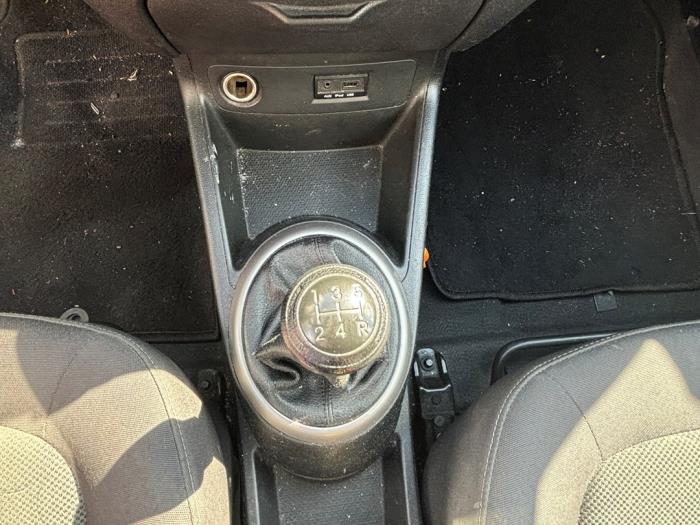 Hyundai i20 1.2i 16V Skrotfordon (2010, ZWART)