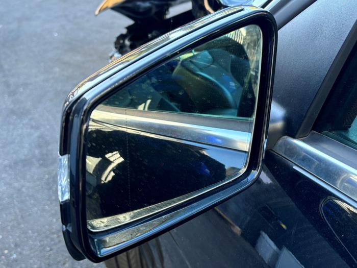 Mercedes C 1.8 C-180 CGI 16V Épave (2011, Noir)