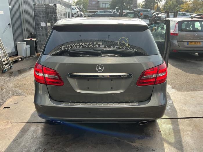 Mercedes B 1.8 B-180 CDI BlueEFFICIENCY 16V Salvage vehicle (2013, Gray, Mousey)
