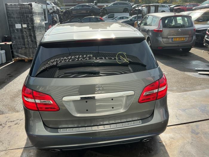 Mercedes B 1.8 B-180 CDI BlueEFFICIENCY 16V Salvage vehicle (2013, Gray, Mousey)