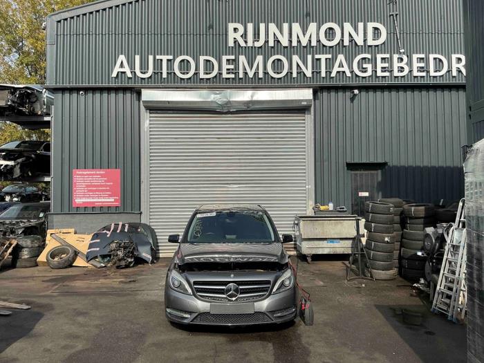 Mercedes B 1.8 B-180 CDI BlueEFFICIENCY 16V Salvage vehicle (2013, Gray, Mousey)
