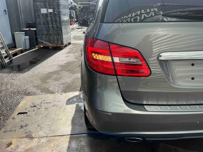 Mercedes B 1.8 B-180 CDI BlueEFFICIENCY 16V Salvage vehicle (2013, Gray, Mousey)