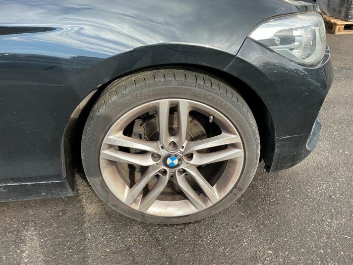 BMW 1 serie 116d 1.5 12V TwinPower Vehículo de desguace (2016, Metálico, Negro)