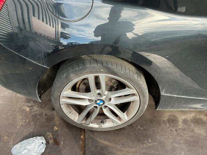 BMW 1 serie 116d 1.5 12V TwinPower Vehículo de desguace (2016, Metálico, Negro)