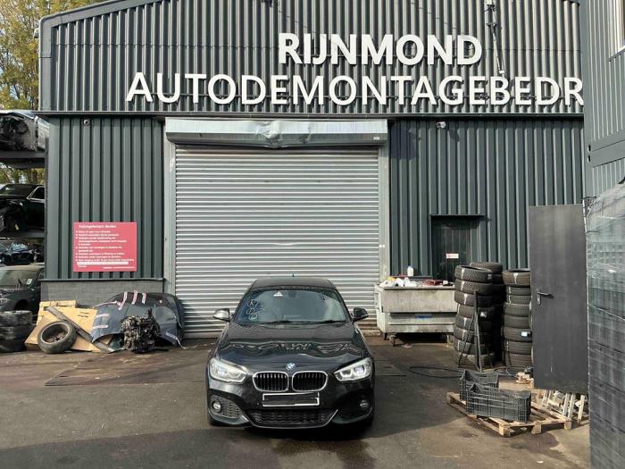 BMW 1 serie 116d 1.5 12V TwinPower Vehículo de desguace (2016, Metálico, Negro)