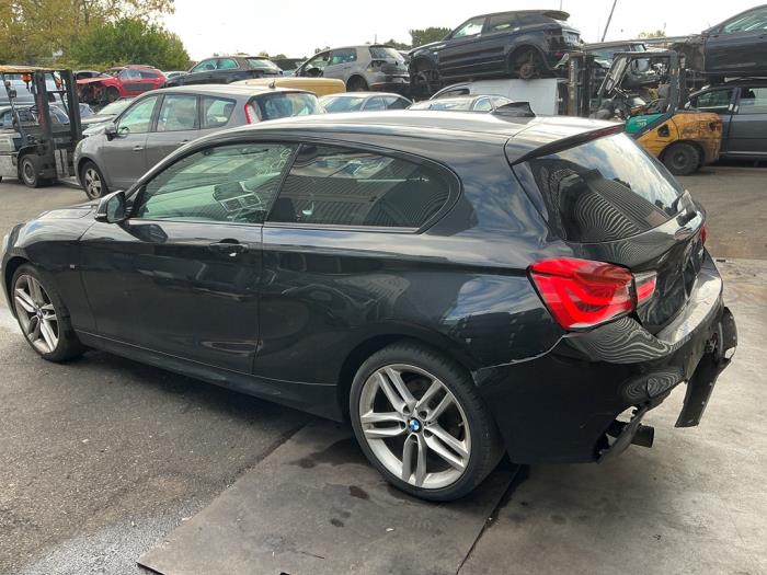 BMW 1 serie 116d 1.5 12V TwinPower Vehículo de desguace (2016, Metálico, Negro)