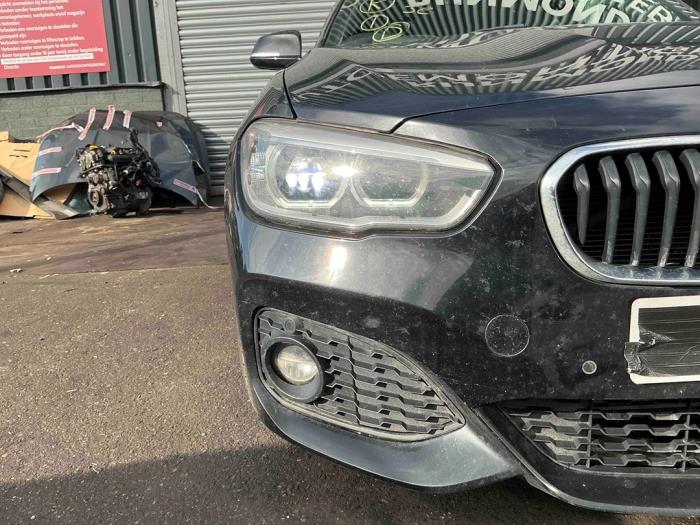 BMW 1 serie 116d 1.5 12V TwinPower Vehículo de desguace (2016, Metálico, Negro)