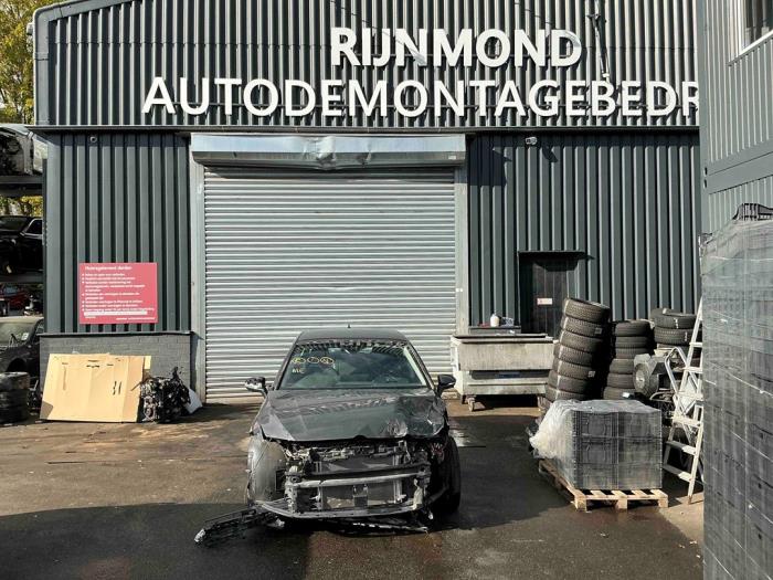 Volkswagen Golf VIII 1.5 eTSI 16V Skrotfordon (2024, GRIJS DONKER GRIJS)