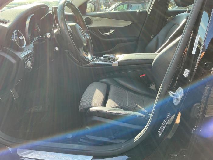 Mercedes C Estate C-180 1.6 16V BlueEfficiency Schrottauto (2017, Metallic, Schwarz)