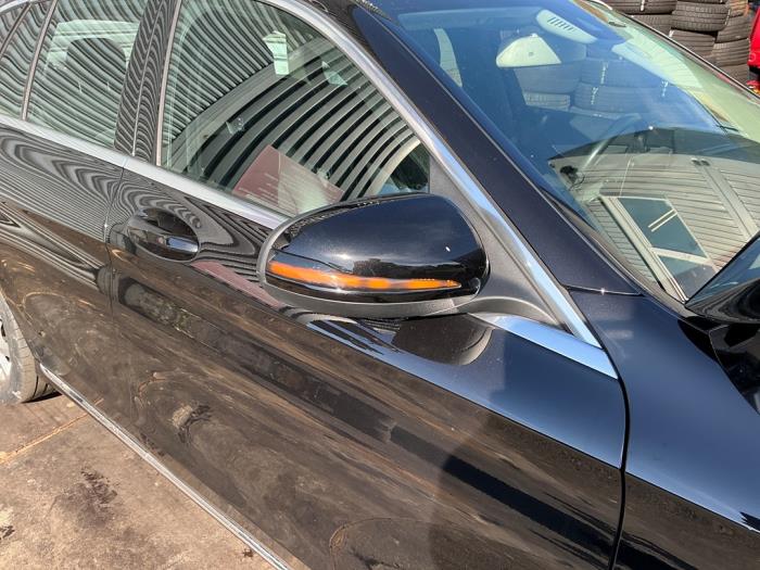 Mercedes C Estate C-180 1.6 16V BlueEfficiency Schrottauto (2017, Metallic, Schwarz)