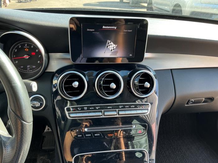 Mercedes C Estate C-180 1.6 16V BlueEfficiency Schrottauto (2017, Metallic, Schwarz)