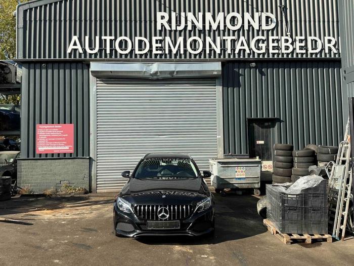 Mercedes C Estate C-180 1.6 16V BlueEfficiency Schrottauto (2017, Metallic, Schwarz)