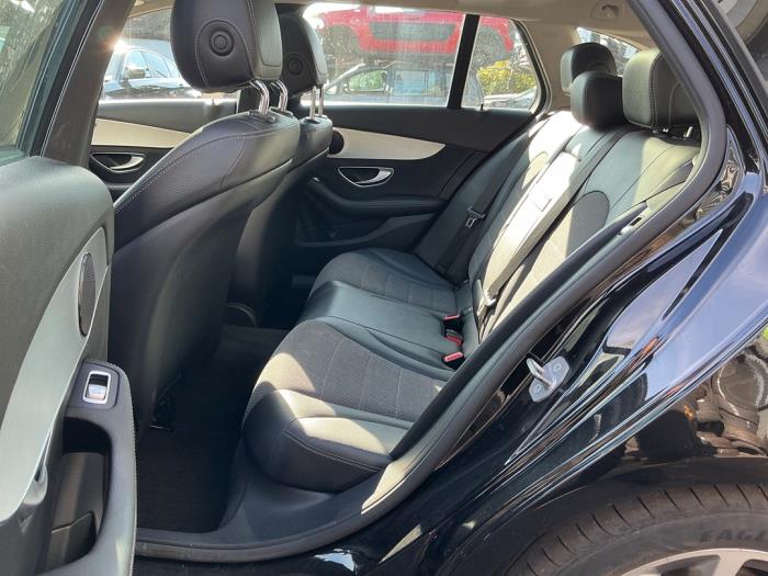 Mercedes C Estate C-180 1.6 16V BlueEfficiency Schrottauto (2017, Metallic, Schwarz)