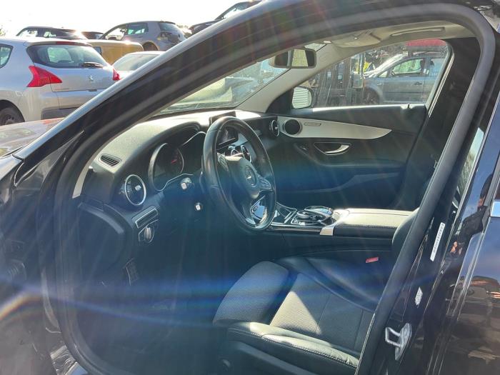 Mercedes C Estate C-180 1.6 16V BlueEfficiency Schrottauto (2017, Metallic, Schwarz)