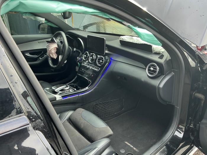 Mercedes C Estate AMG C-63 AMG 4.0 V8 Biturbo Skadat fordon (2017, ZWART METALLIC ZWART)