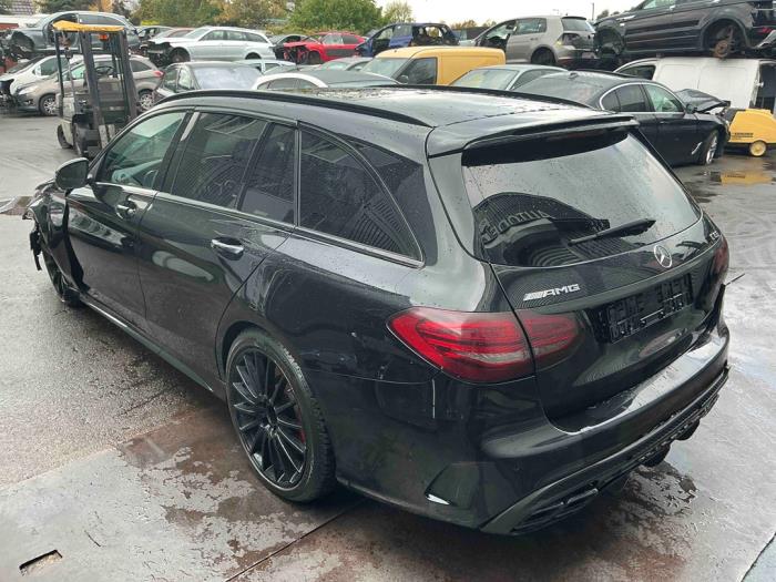 Mercedes C Estate AMG C-63 AMG 4.0 V8 Biturbo Skadat fordon (2017, ZWART METALLIC ZWART)