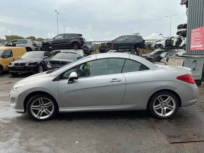 Peugeot 308 CC 1.6 16V THP 150 Skrotfordon (2009, ZILVERGRIJS GRIJS)