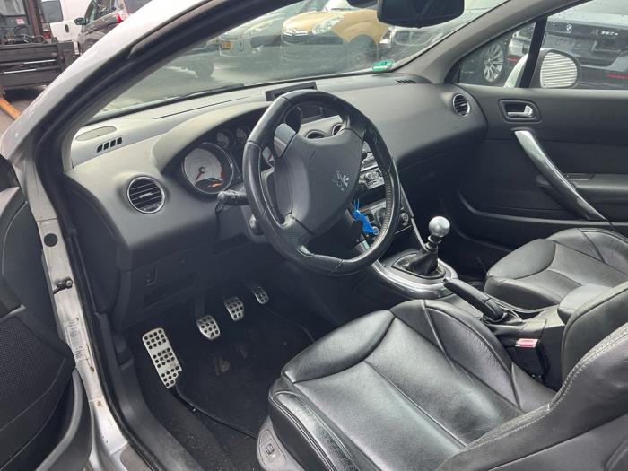 Peugeot 308 CC 1.6 16V THP 150 Skrotfordon (2009, ZILVERGRIJS GRIJS)