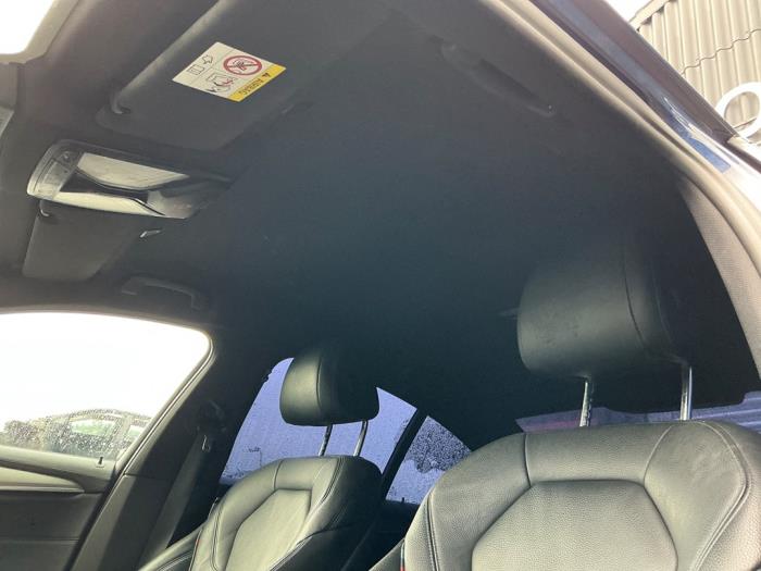 BMW 5 serie 530d 3.0 TwinPower Turbo 24V Skrotfordon (2018, BLAUW DONKER BLAUW)