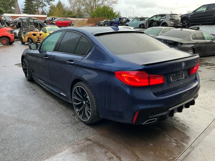 BMW 5 serie 530d 3.0 TwinPower Turbo 24V Skrotfordon (2018, BLAUW DONKER BLAUW)