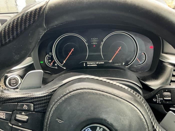 BMW 5 serie 530d 3.0 TwinPower Turbo 24V Skrotfordon (2018, BLAUW DONKER BLAUW)