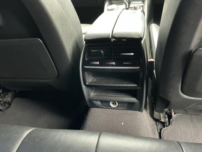 BMW 5 serie 530d 3.0 TwinPower Turbo 24V Skrotfordon (2018, BLAUW DONKER BLAUW)