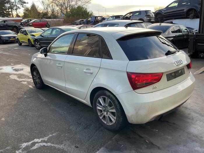 Audi A1 Sportback 1.6 TDI 16V Vehículo de desguace (2013, Blanco)