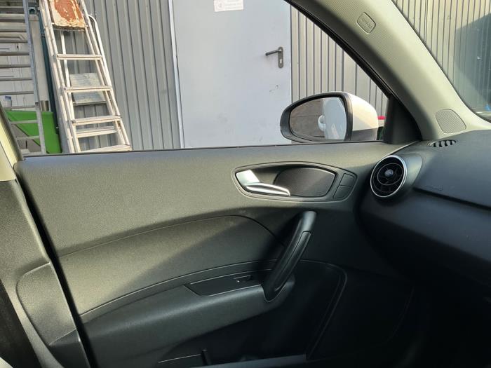 Audi A1 Sportback 1.6 TDI 16V Vehículo de desguace (2013, Blanco)