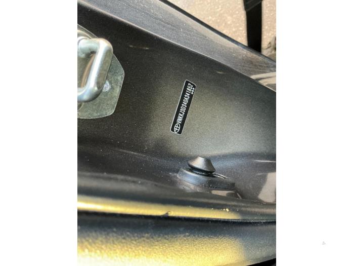 Toyota Yaris III 1.33 16V Dual VVT-I Épave (2016, Gris, Gris souris)