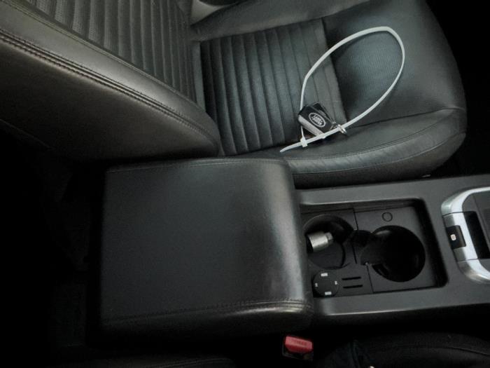 Landrover Discovery Sport 2.2 sd4 16V Skrotfordon (2016, BLAUW)