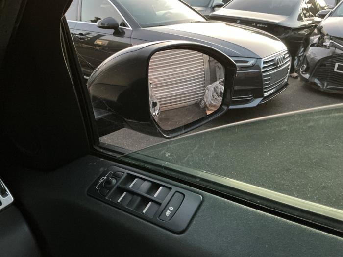 Landrover Discovery Sport 2.2 sd4 16V Skrotfordon (2016, BLAUW)