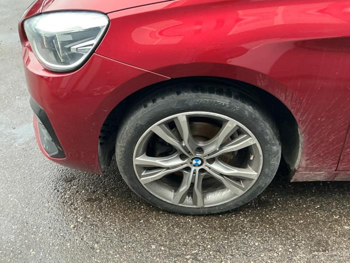 BMW 2 serie Active Tourer 220i 2.0 TwinPower Turbo 16V Vehículo de desguace (2018, Rojo)