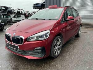 BMW 2 serie Active Tourer 220i 2.0 TwinPower Turbo 16V Vehículo de desguace (2018, Rojo)