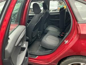BMW 2 serie Active Tourer 220i 2.0 TwinPower Turbo 16V Vehículo de desguace (2018, Rojo)