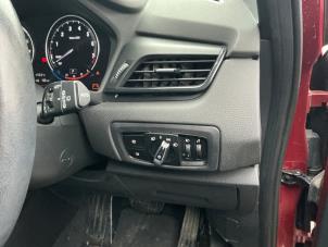 BMW 2 serie Active Tourer 220i 2.0 TwinPower Turbo 16V Vehículo de desguace (2018, Rojo)