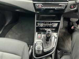 BMW 2 serie Active Tourer 220i 2.0 TwinPower Turbo 16V Vehículo de desguace (2018, Rojo)