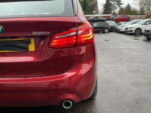BMW 2 serie Active Tourer 220i 2.0 TwinPower Turbo 16V Vehículo de desguace (2018, Rojo)