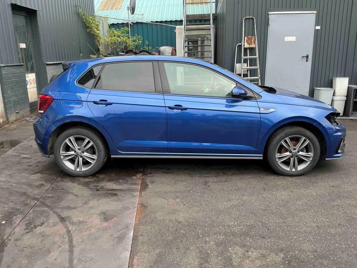 Volkswagen Polo VI 1.0 TSI 12V Schrottauto (2021, Dunkel, Blau)