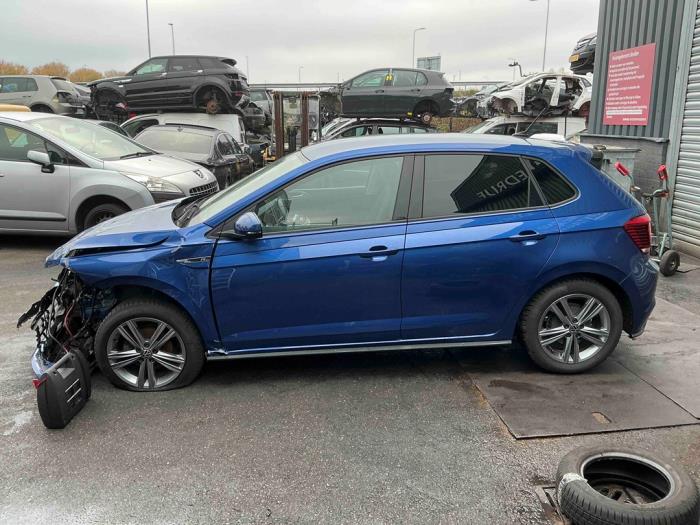 Volkswagen Polo VI 1.0 TSI 12V Schrottauto (2021, Dunkel, Blau)